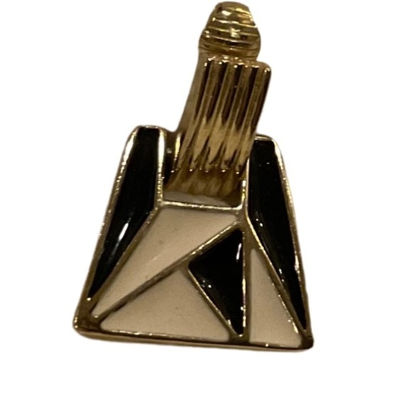 Trifari vintage Art Deco design clip on earrings, 1980’s era - Picture 3 of 12